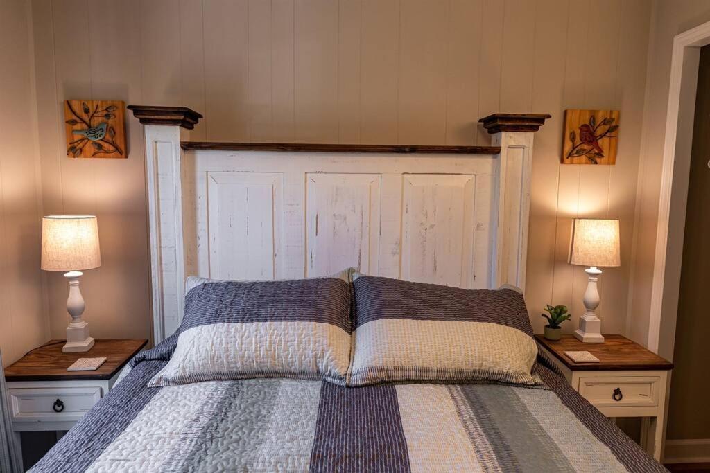 The Cardinal Nest A Cozy Cottage On Main St Saint Charles Luaran gambar